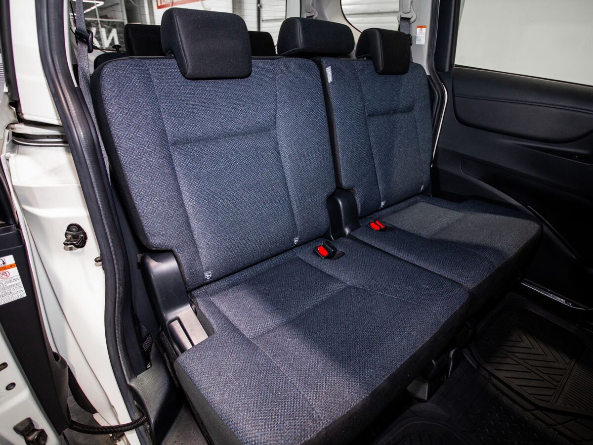 Toyota Sienta 2016 - фото автомобиля