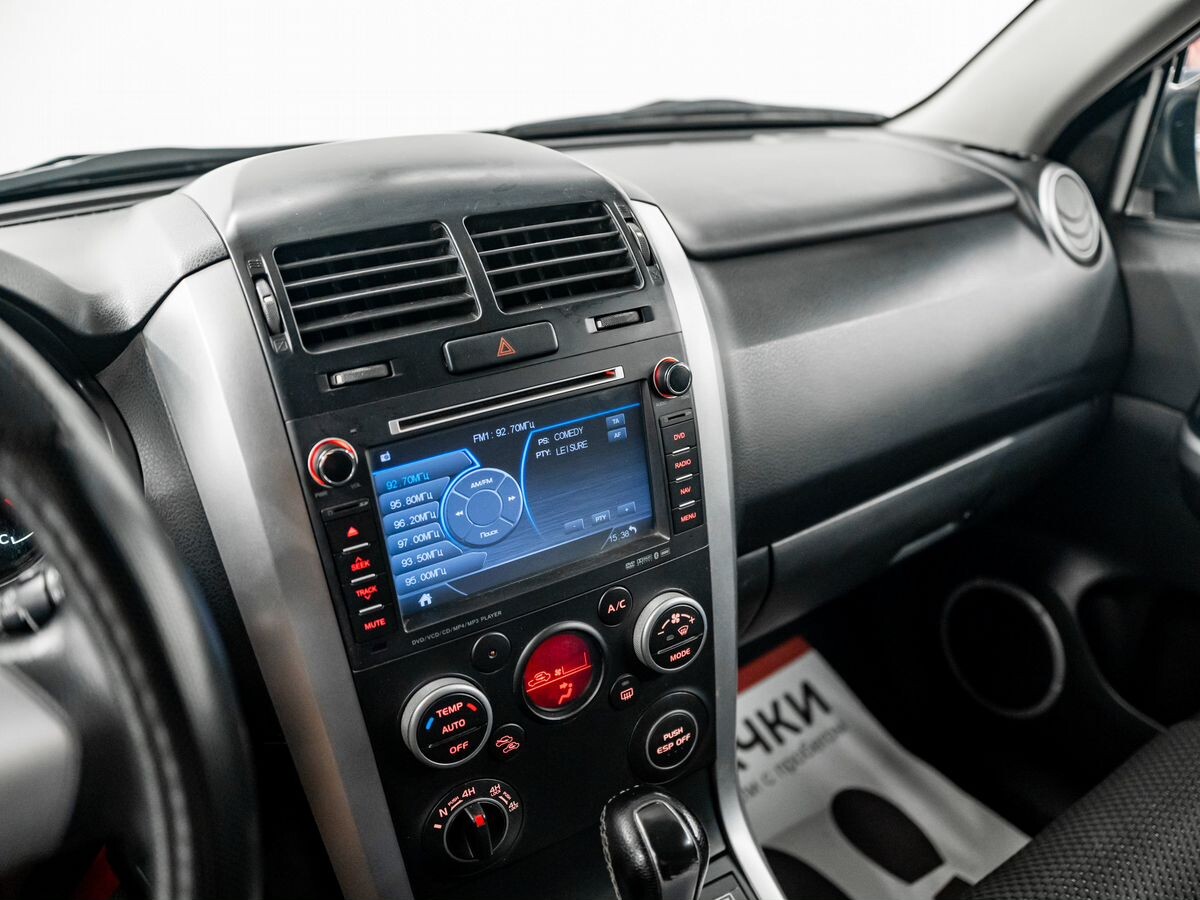 Suzuki Grand Vitara 2011 - фото автомобиля