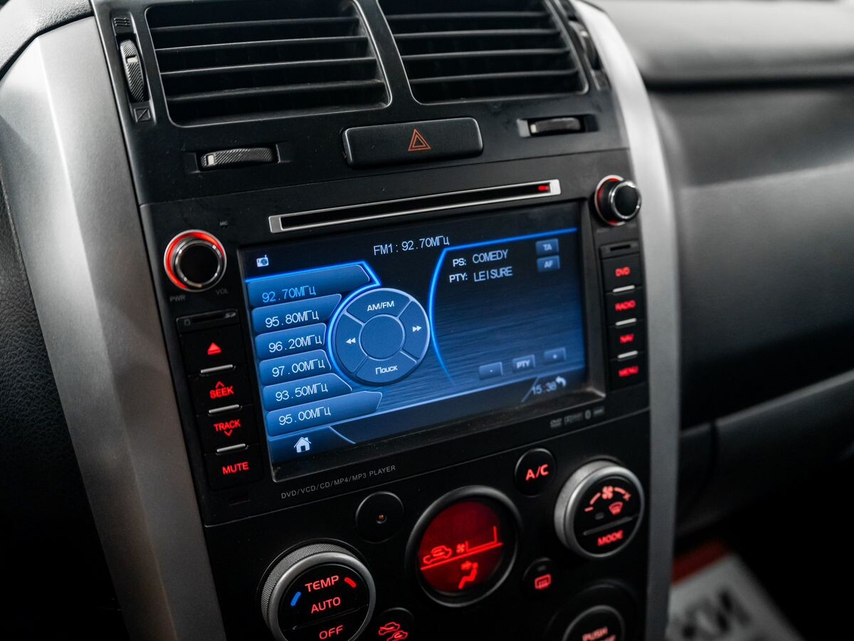 Suzuki Grand Vitara 2011 - фото автомобиля