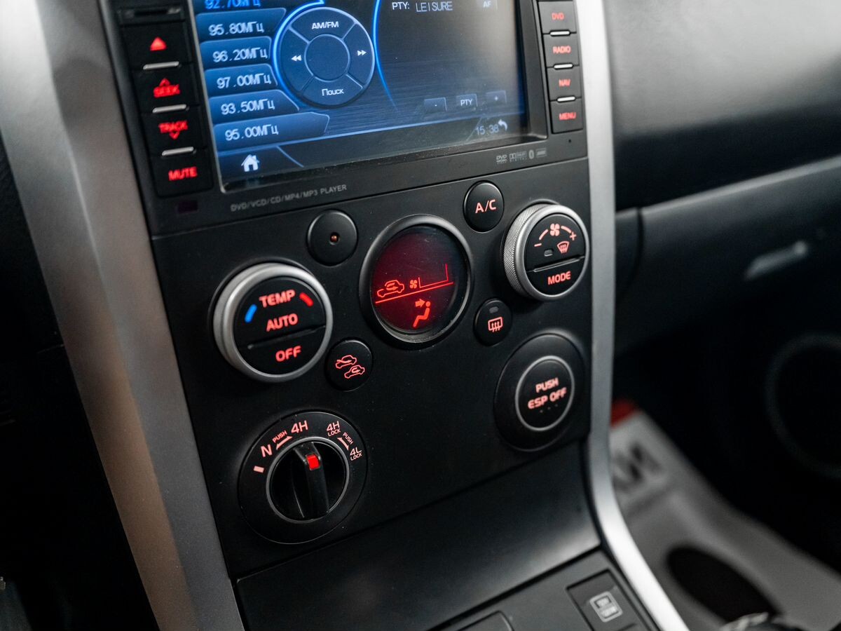 Suzuki Grand Vitara 2011 - фото автомобиля