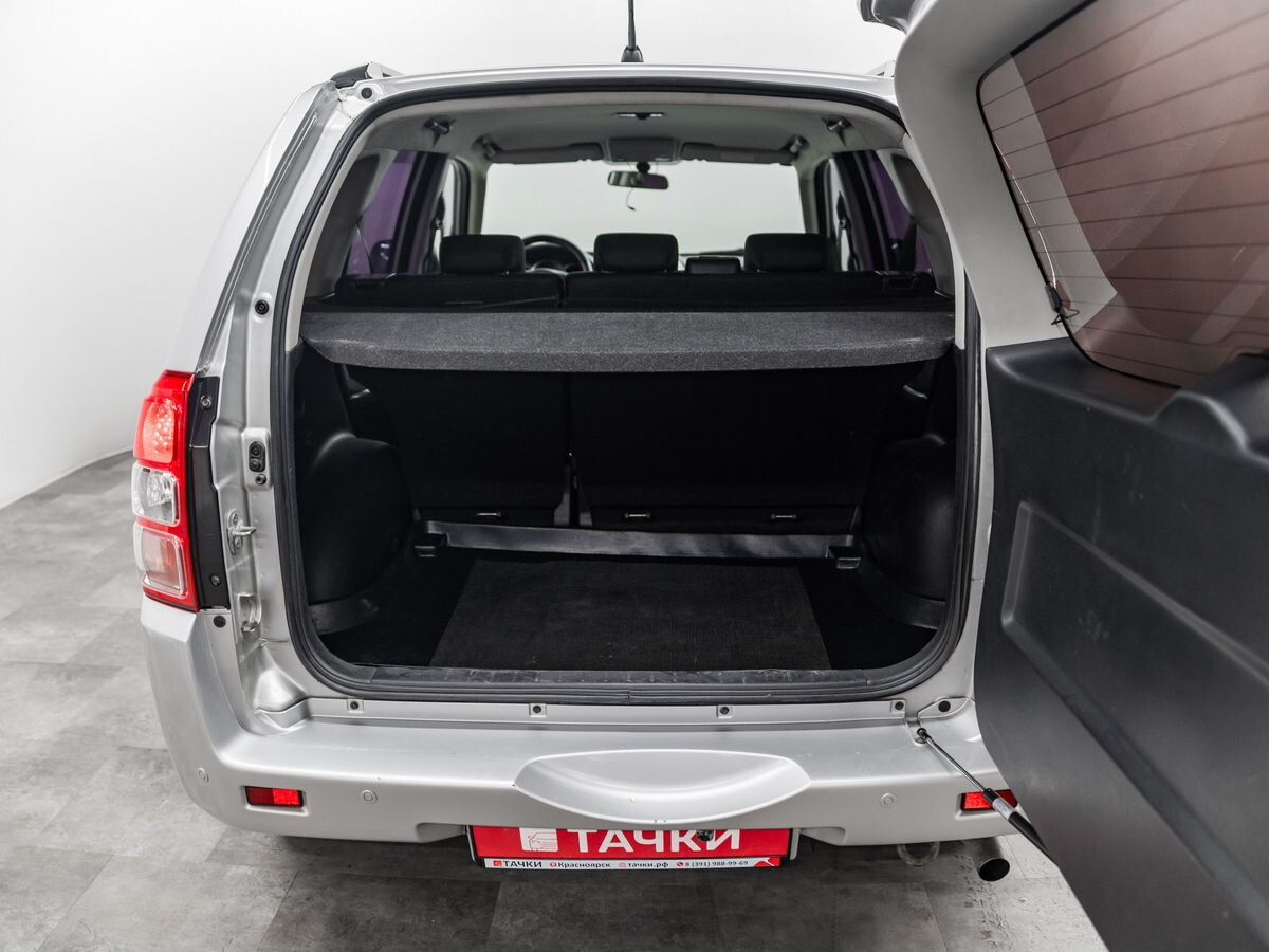 Suzuki Grand Vitara 2011 - фото автомобиля