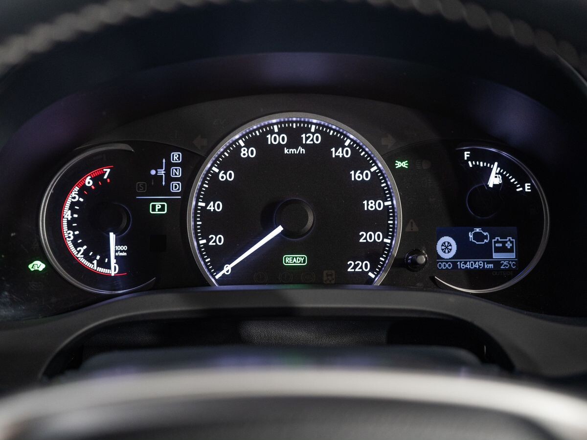 Lexus CT200h 2011 - фото автомобиля