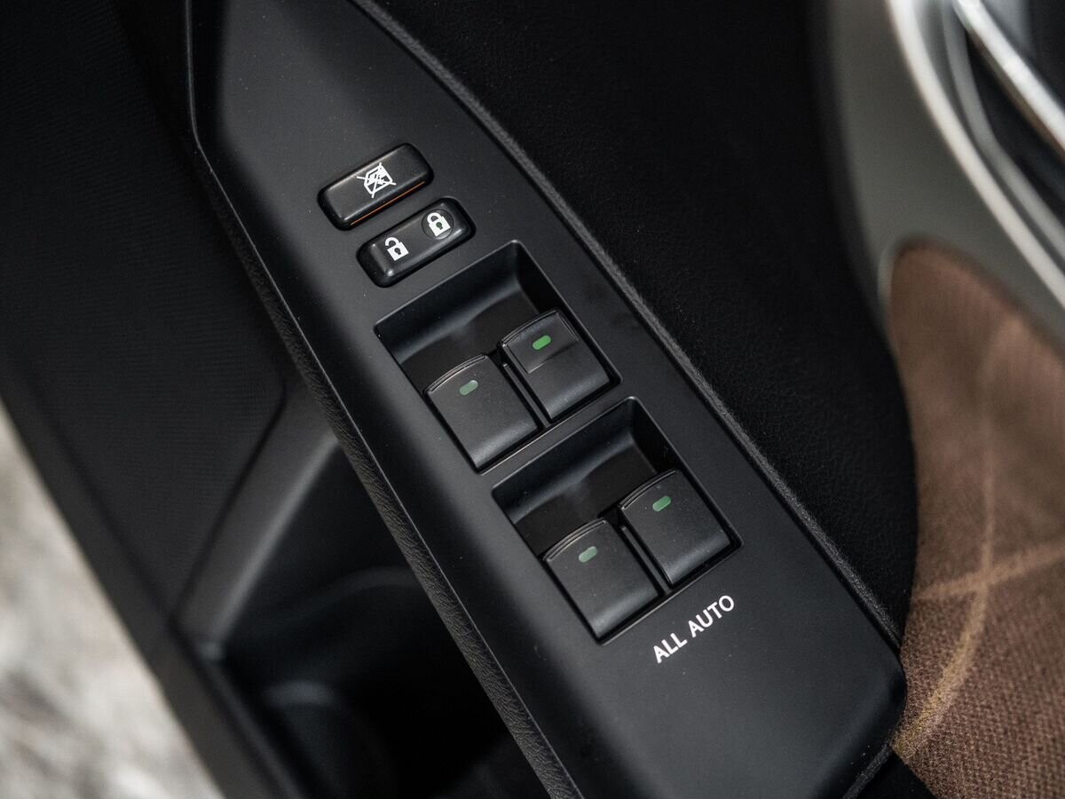 Lexus CT200h 2011 - фото автомобиля
