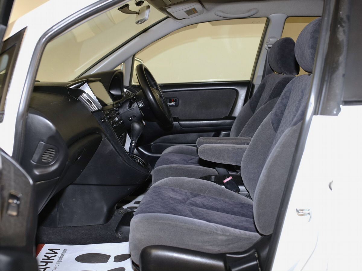 Toyota Harrier 2001 - фото автомобиля