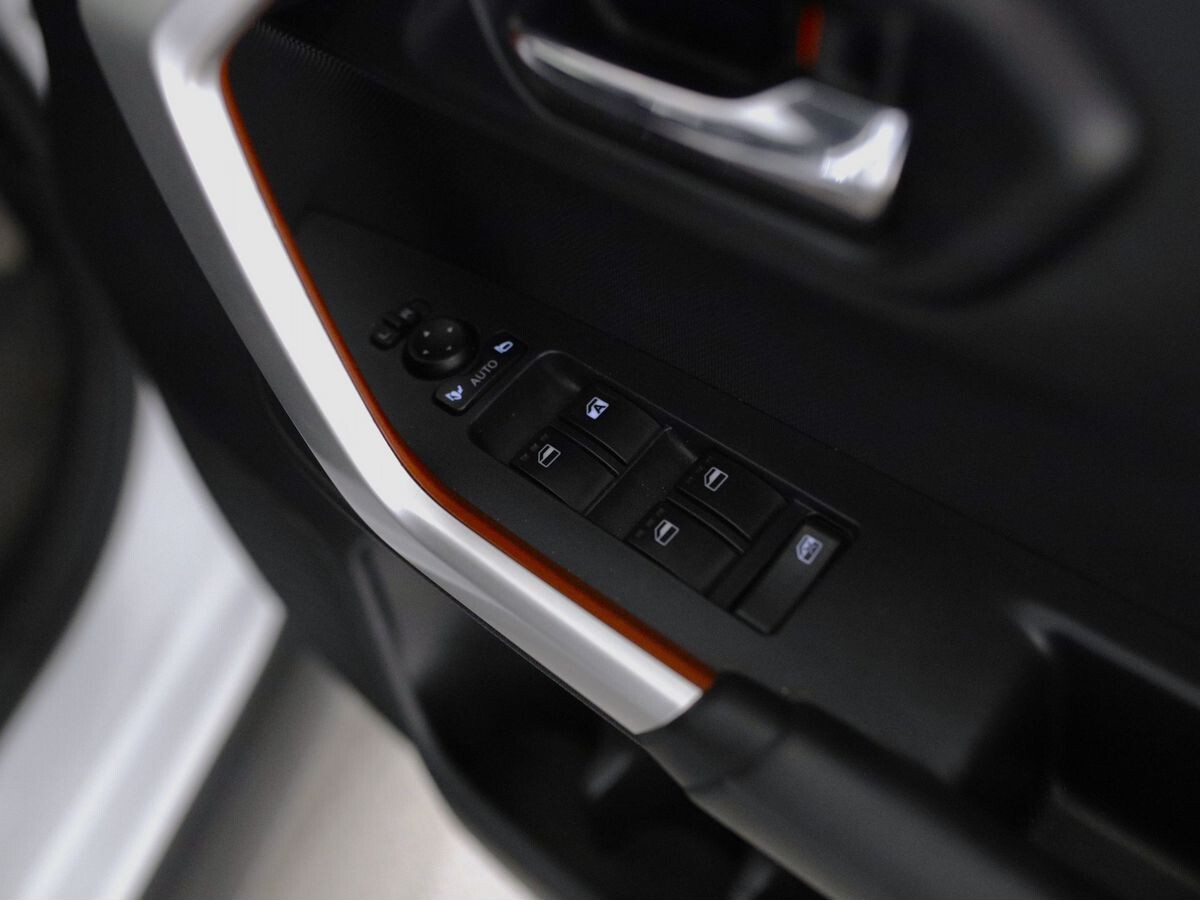 Toyota Raize 2020 - фото автомобиля