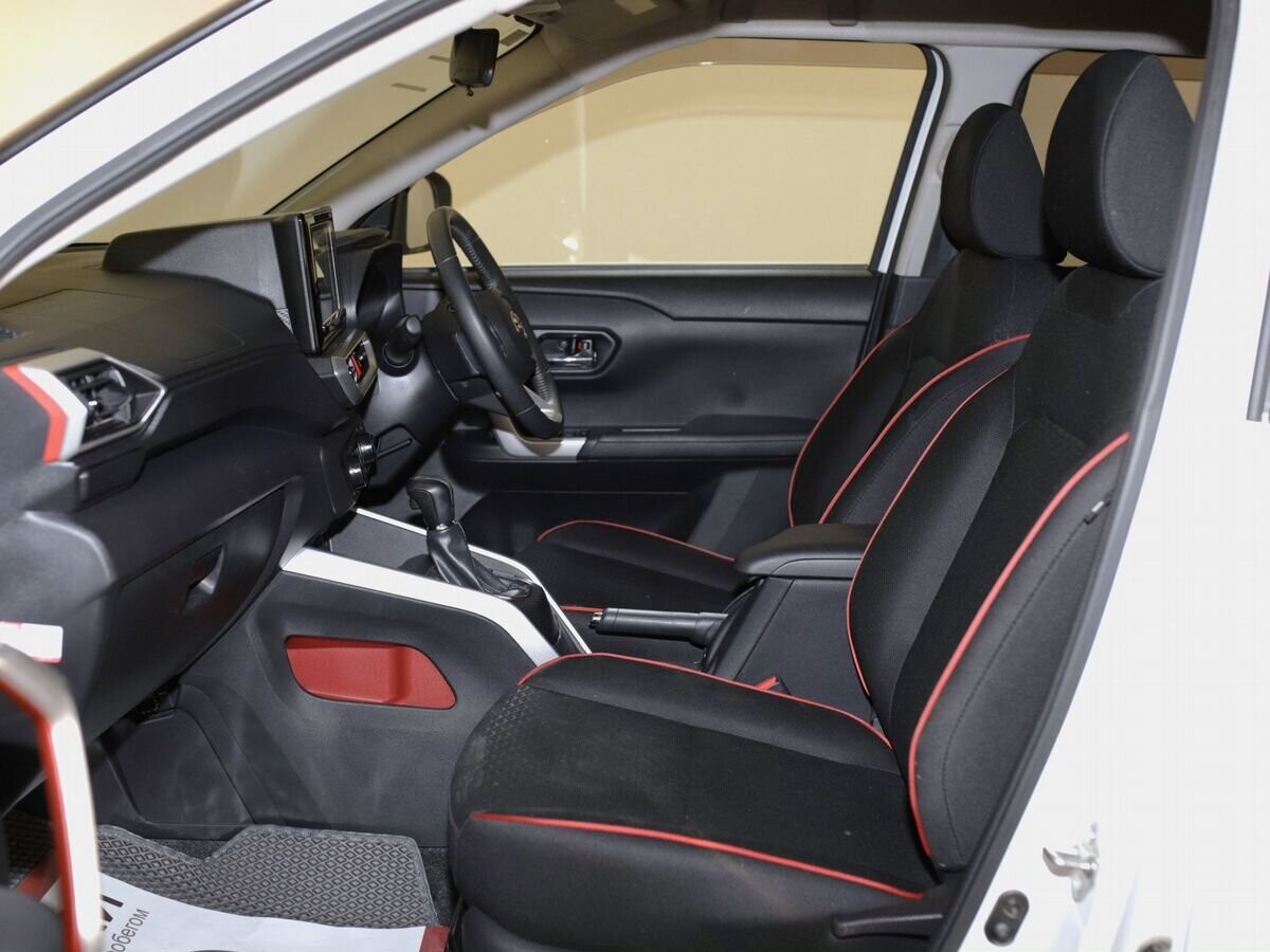 Toyota Raize 2020 - фото автомобиля