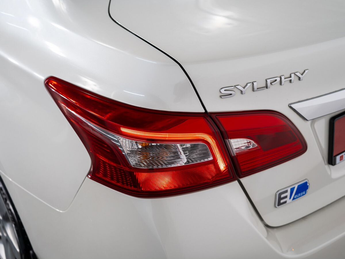 Nissan Sylphy 2019 - фото автомобиля