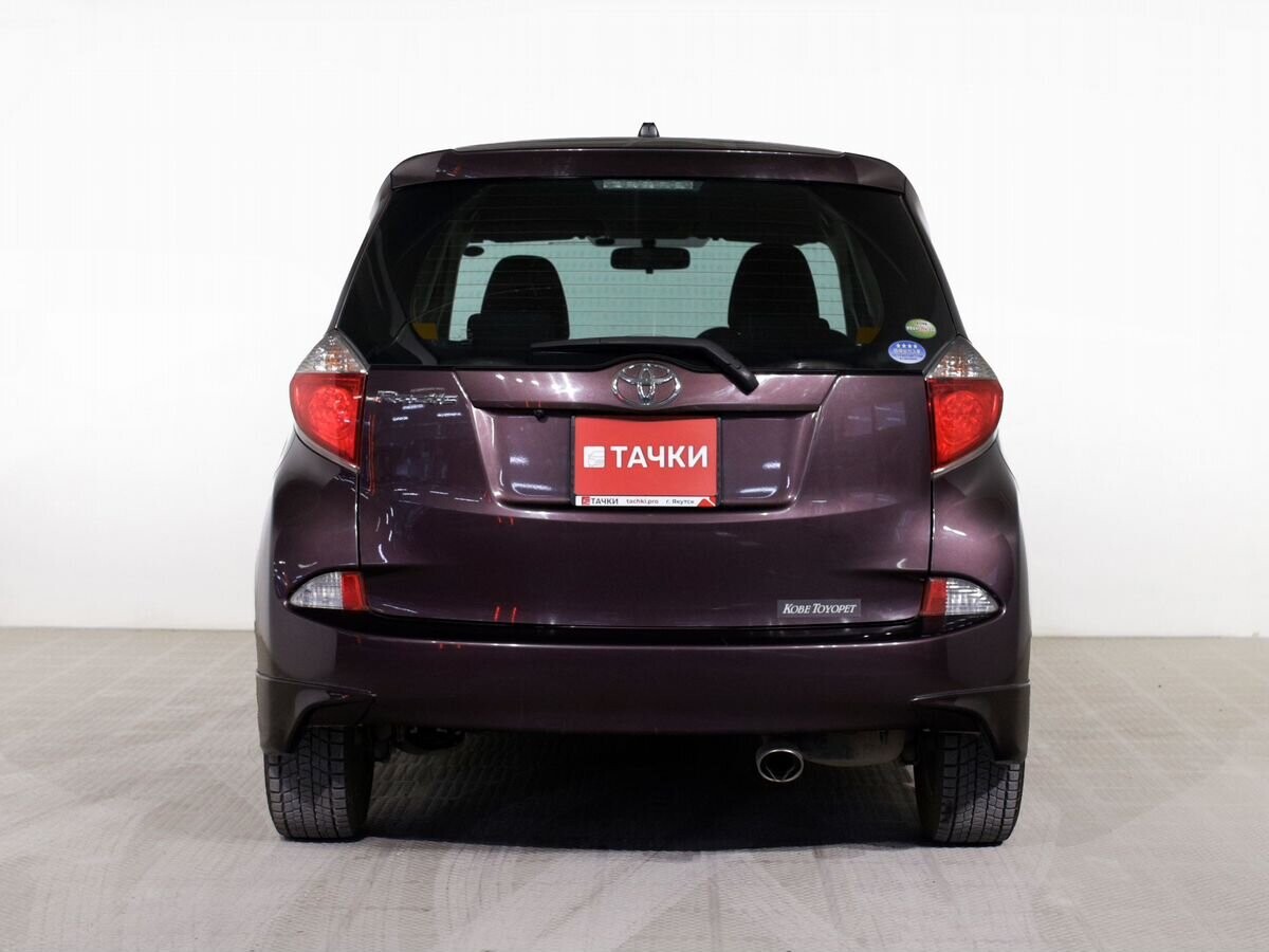 Toyota Ractis 2011 - фото автомобиля