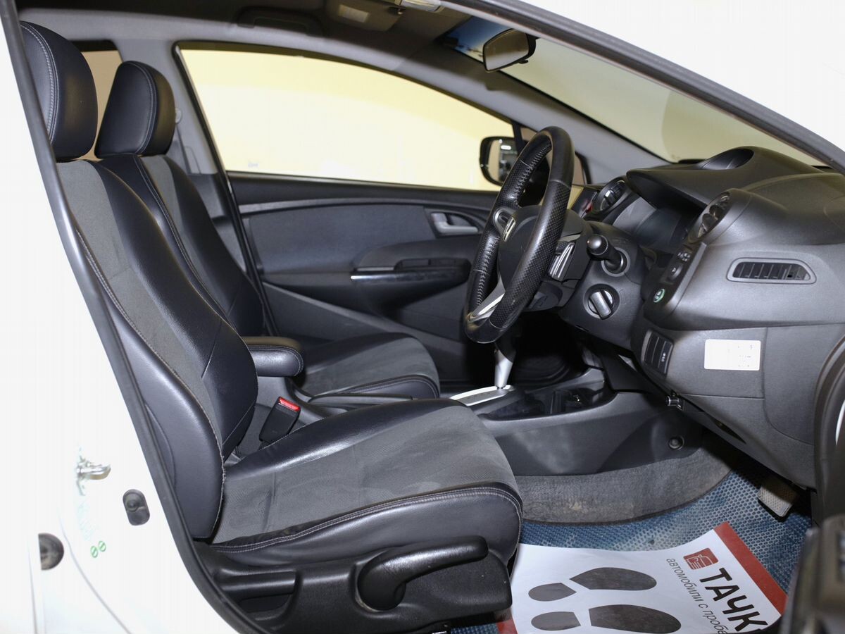 Honda Insight 2012 - фото автомобиля