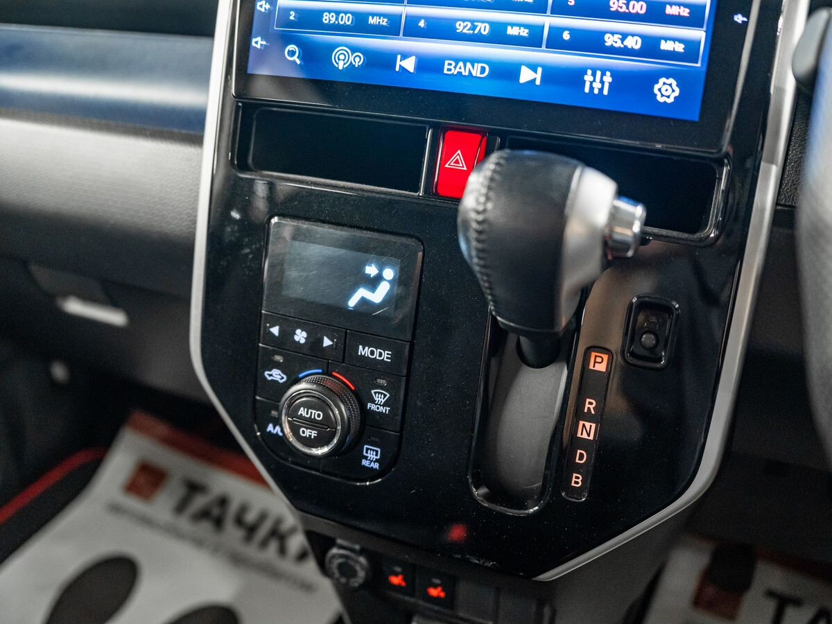 Toyota Roomy 2020 - фото автомобиля