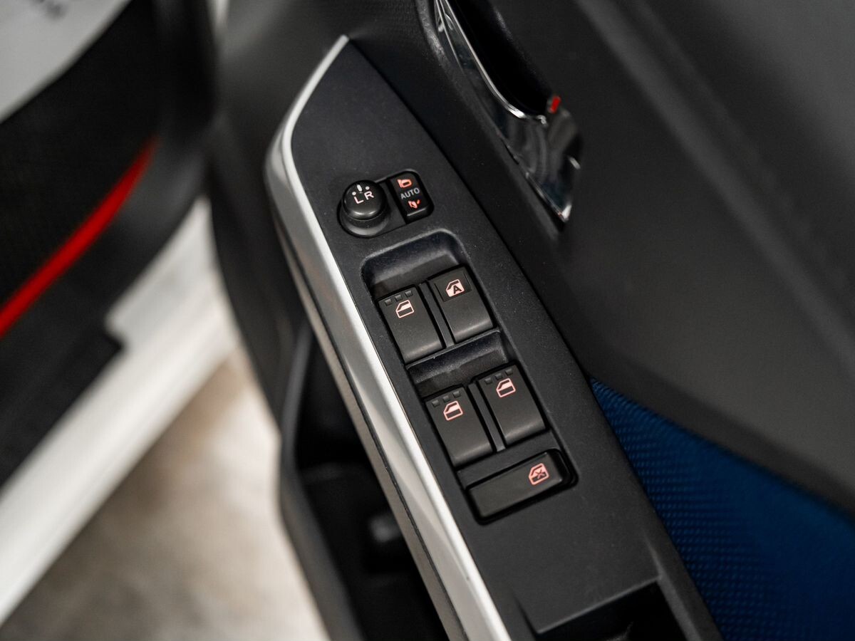 Toyota Roomy 2020 - фото автомобиля