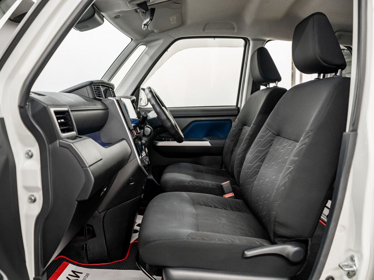 Toyota Roomy 2020 - фото автомобиля