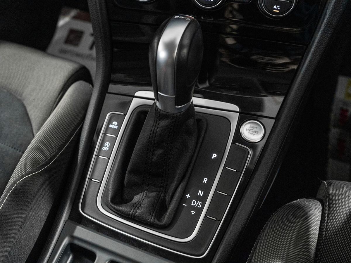 Volkswagen Golf 2014 - фото автомобиля