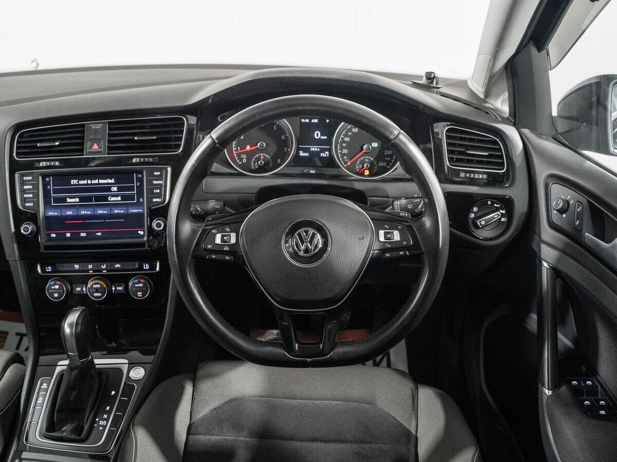 Volkswagen Golf 2014 - фото автомобиля