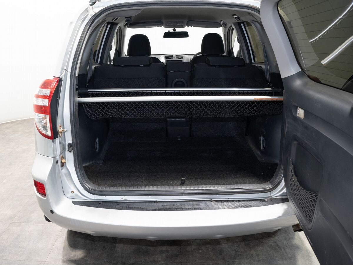 Toyota RAV4 2008 - фото автомобиля
