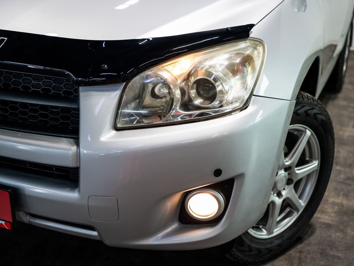Toyota RAV4 2008 - фото автомобиля