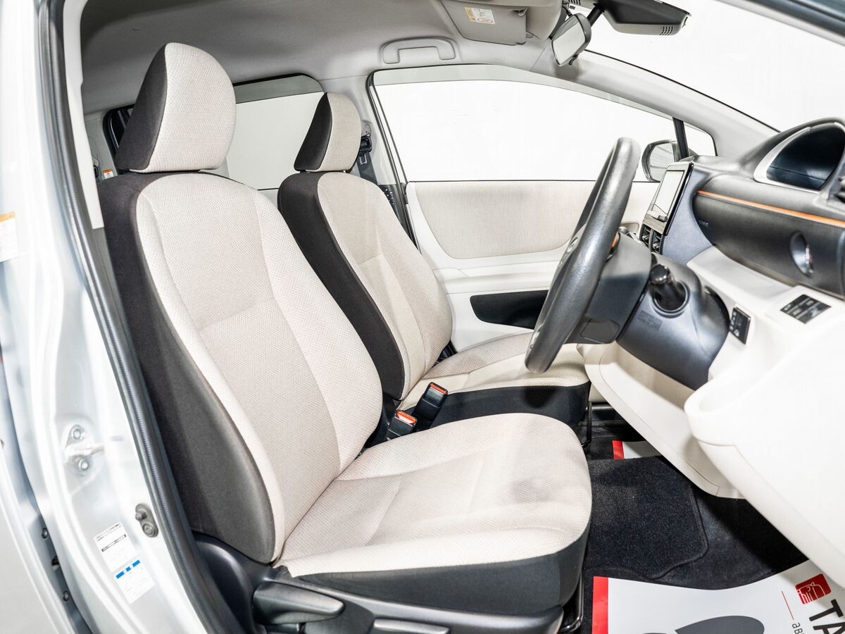 Toyota Sienta 2017 - фото автомобиля