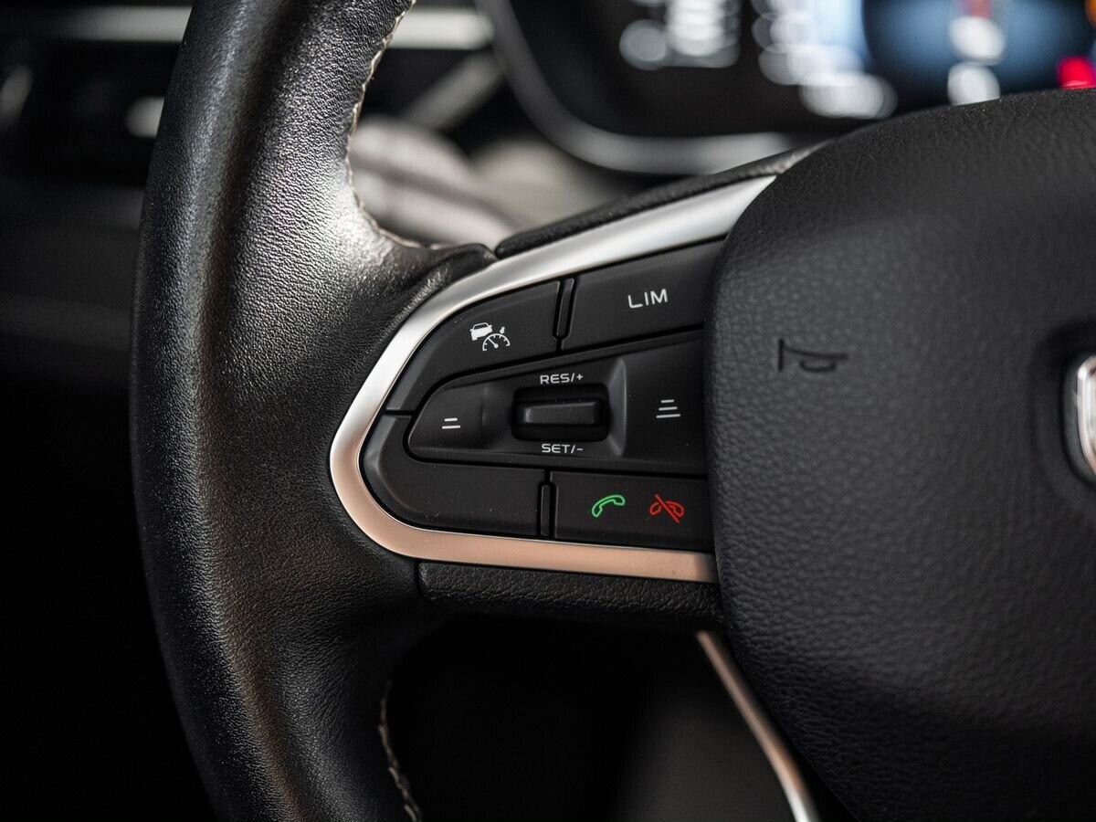 Geely Atlas Pro 2022 - фото автомобиля