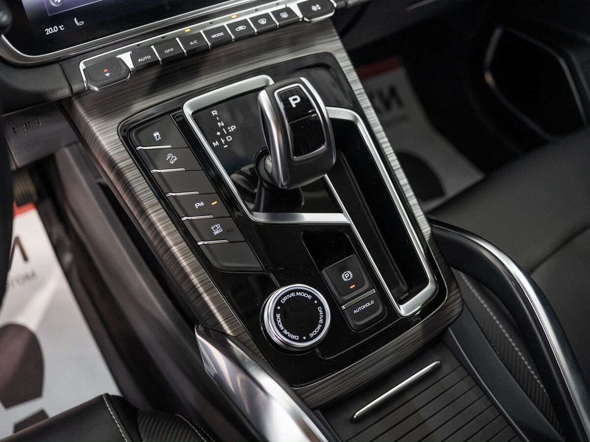 Geely Atlas Pro 2022 - фото автомобиля