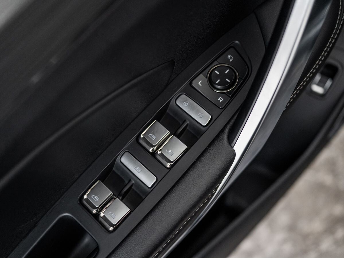 Geely Atlas Pro 2022 - фото автомобиля