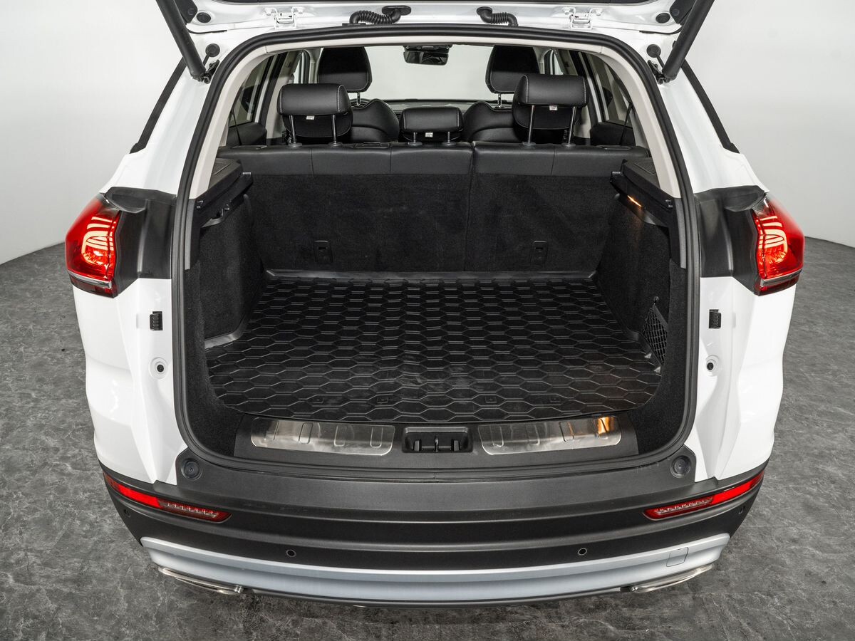 Geely Atlas Pro 2022 - фото автомобиля