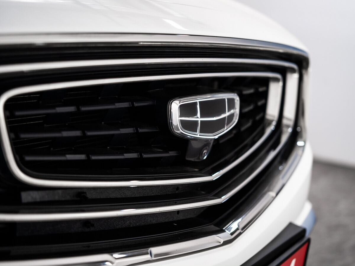 Geely Atlas Pro 2022 - фото автомобиля