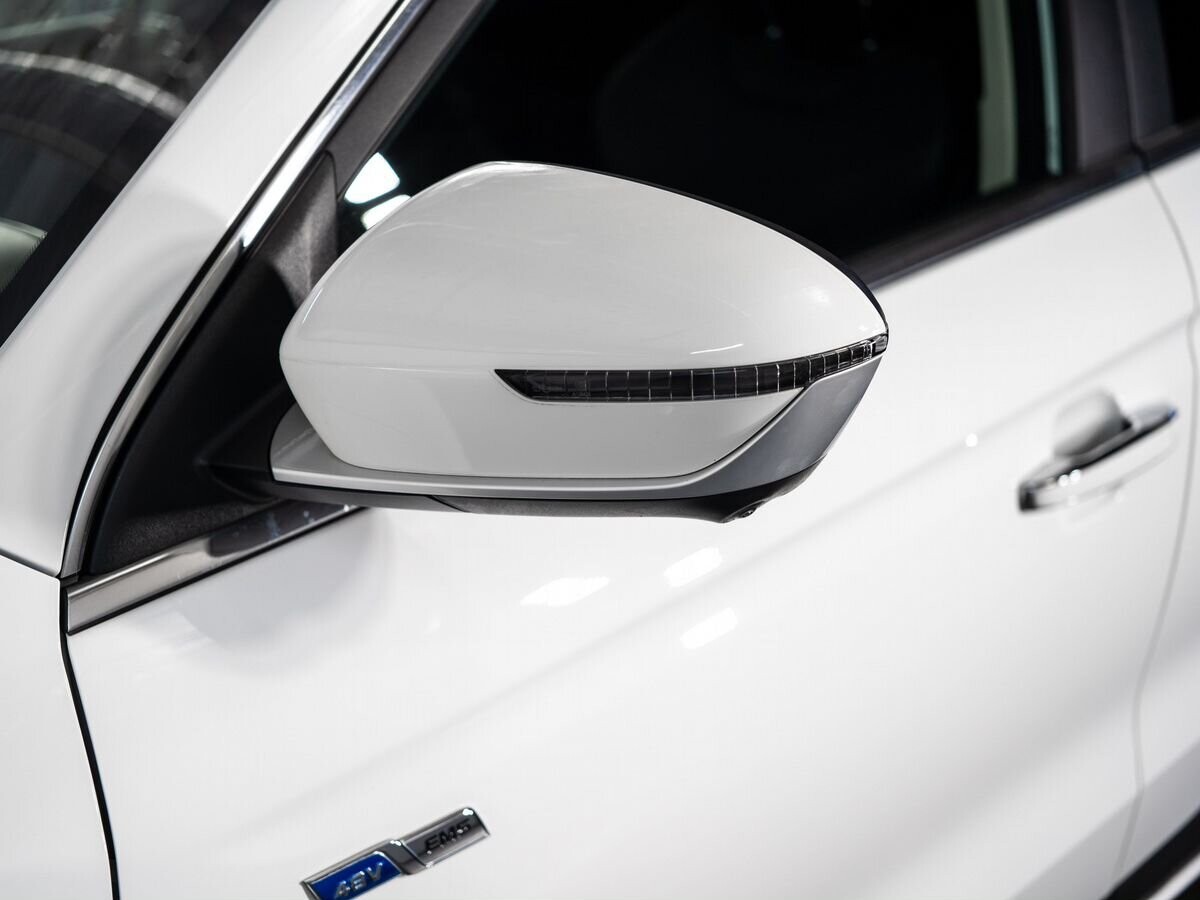 Geely Atlas Pro 2022 - фото автомобиля