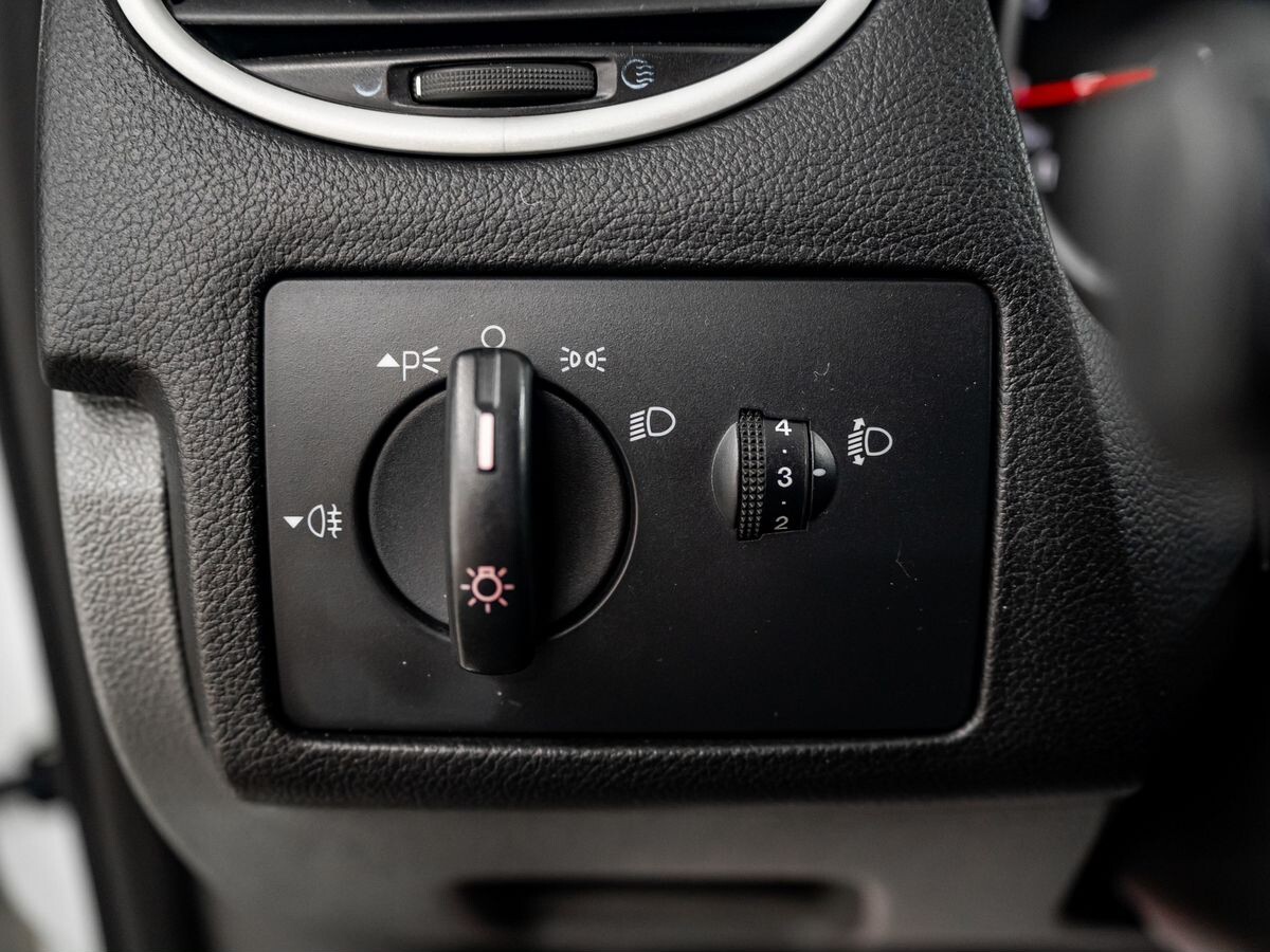 Ford Focus 2010 - фото автомобиля