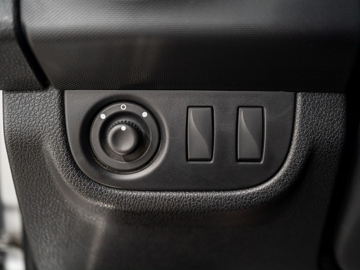Renault Sandero Stepway 2021 - фото автомобиля