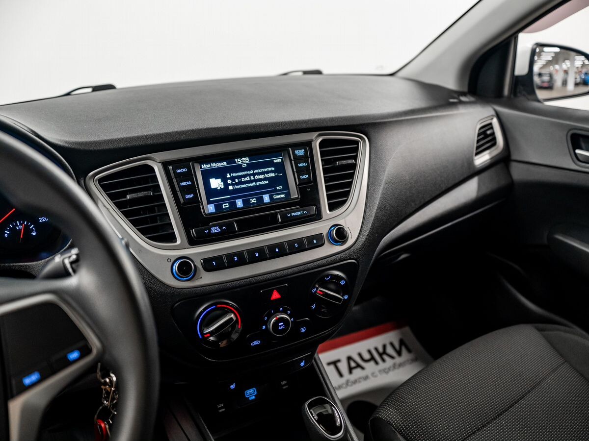 Hyundai Solaris 2019 - фото автомобиля