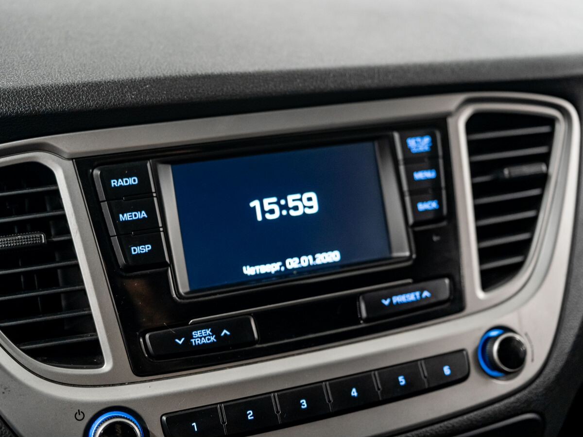 Hyundai Solaris 2019 - фото автомобиля