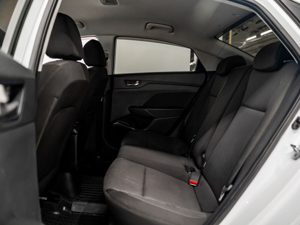 Hyundai Solaris 2019 - фото автомобиля