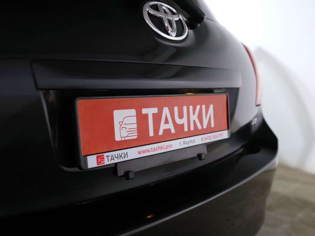 Toyota Auris 2008 - фото автомобиля