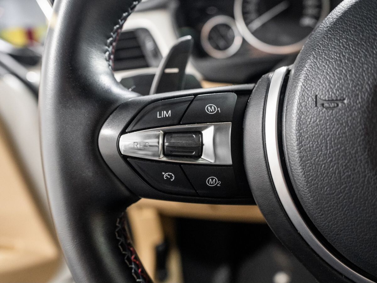 BMW 3-Series 2013 - фото автомобиля