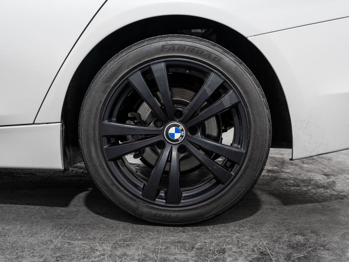 BMW 3-Series 2013 - фото автомобиля