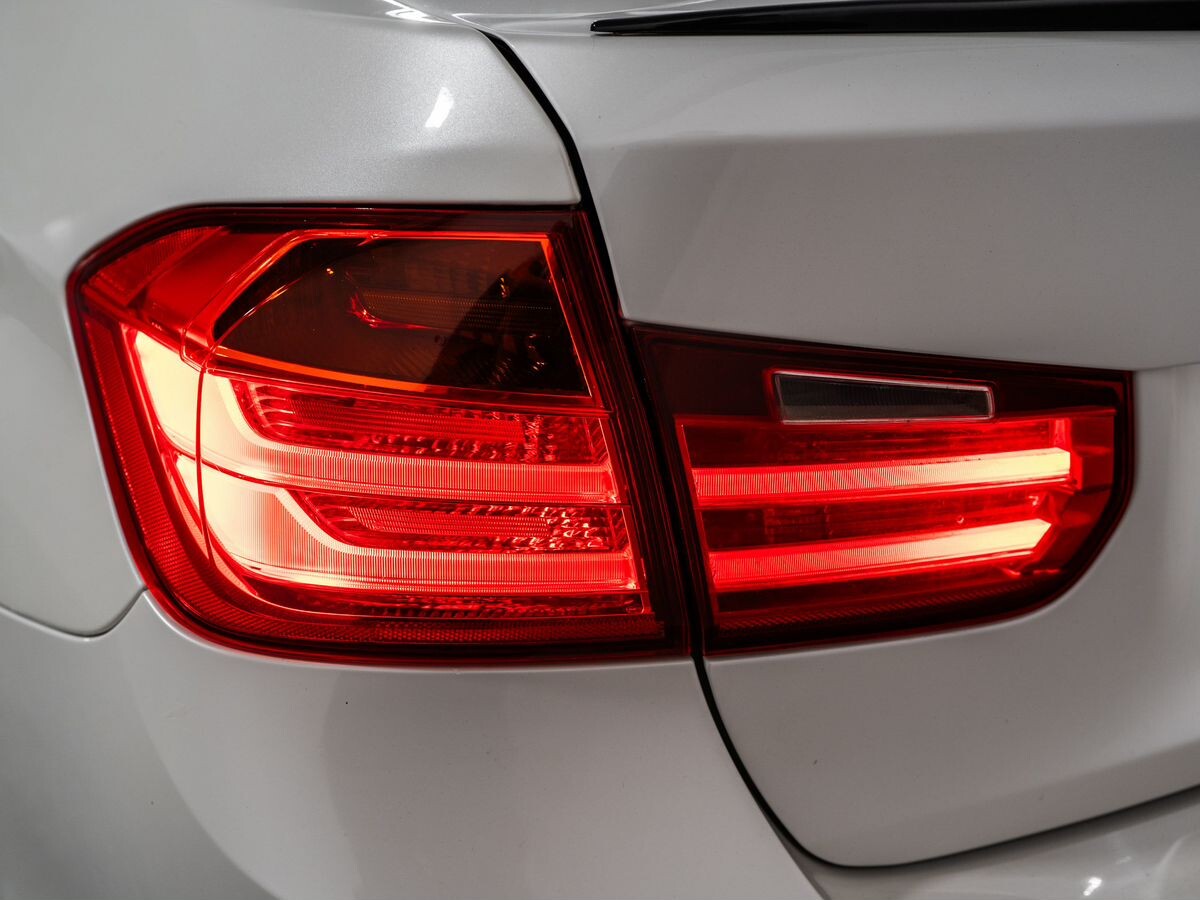 BMW 3-Series 2013 - фото автомобиля