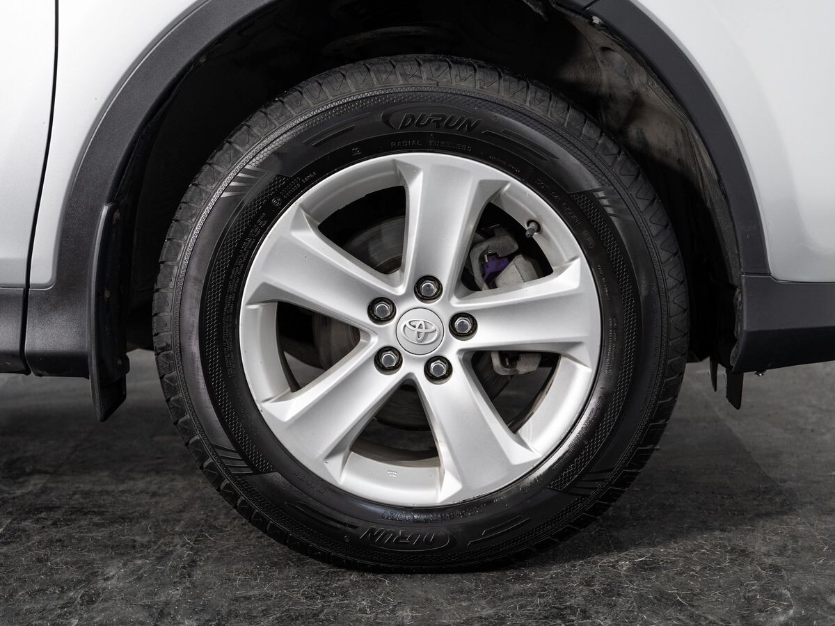Toyota RAV4 2014 - фото автомобиля