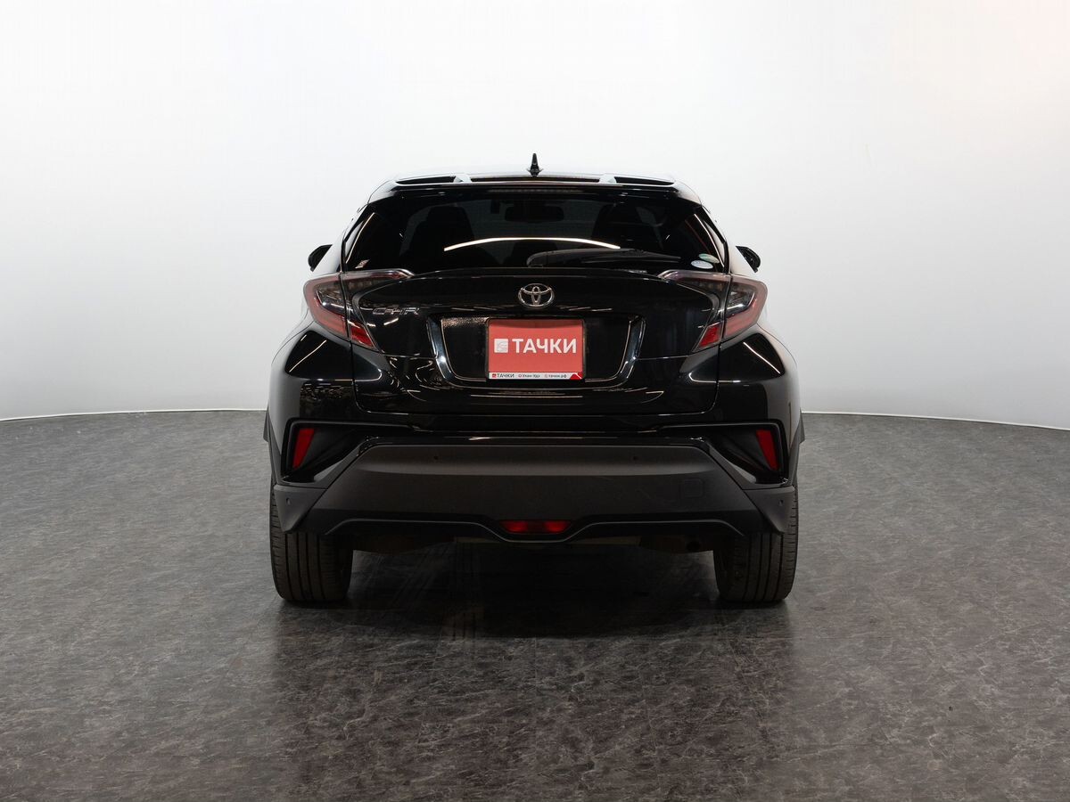 Toyota C-HR 2017 - фото автомобиля