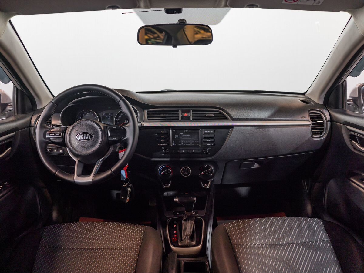 Kia Rio 2020 - фото автомобиля
