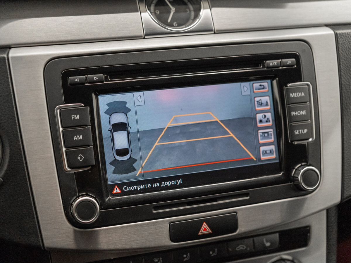 Volkswagen Passat CC 2012 - фото автомобиля