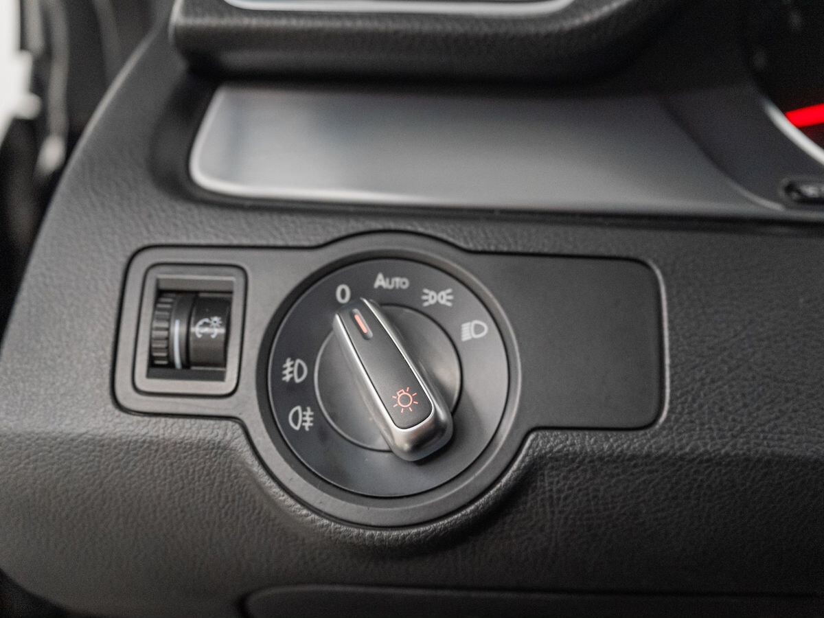 Volkswagen Passat CC 2012 - фото автомобиля
