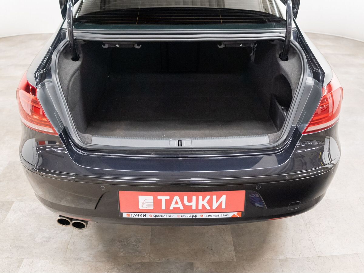Volkswagen Passat CC 2012 - фото автомобиля