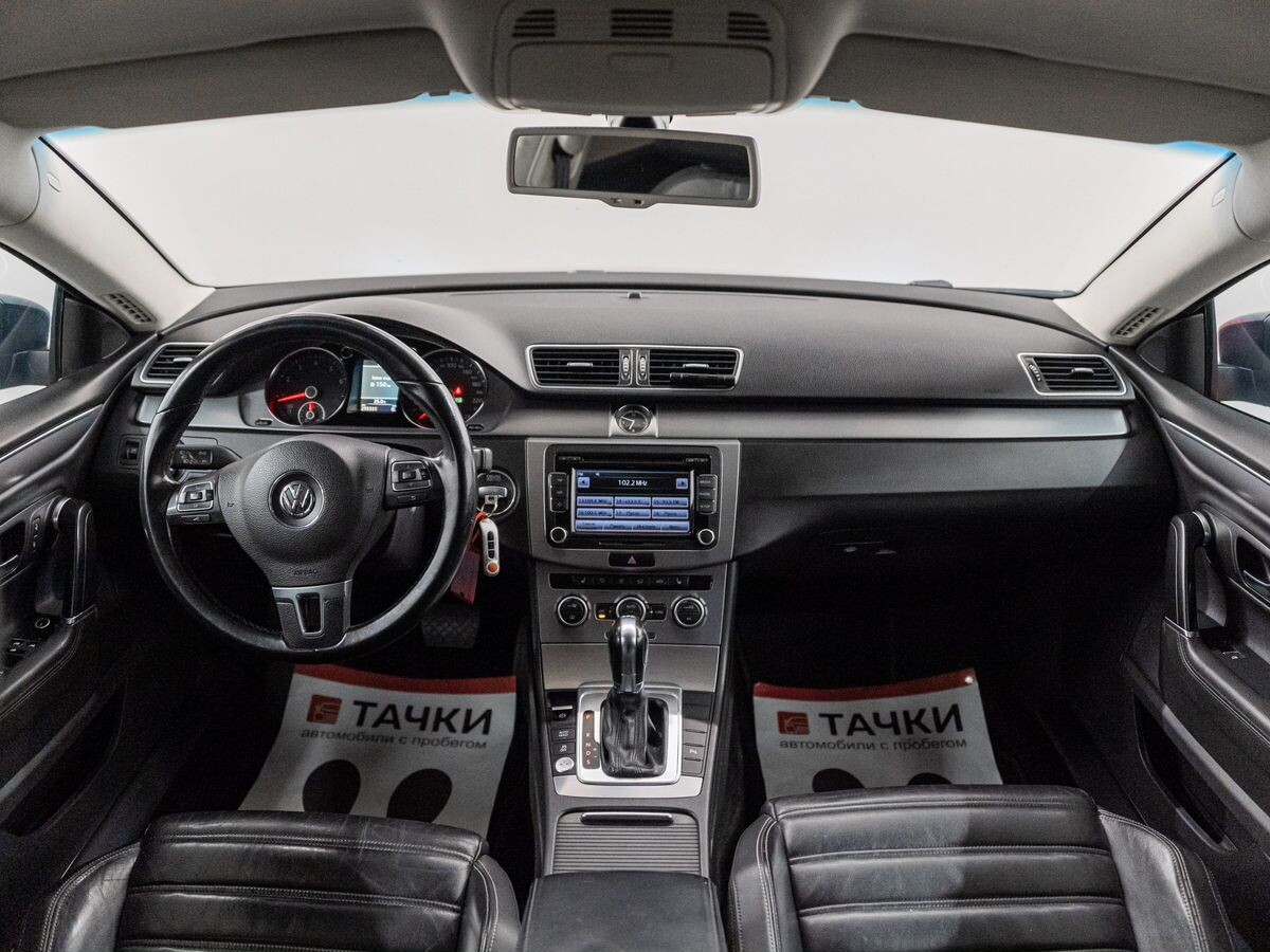 Volkswagen Passat CC 2012 - фото автомобиля