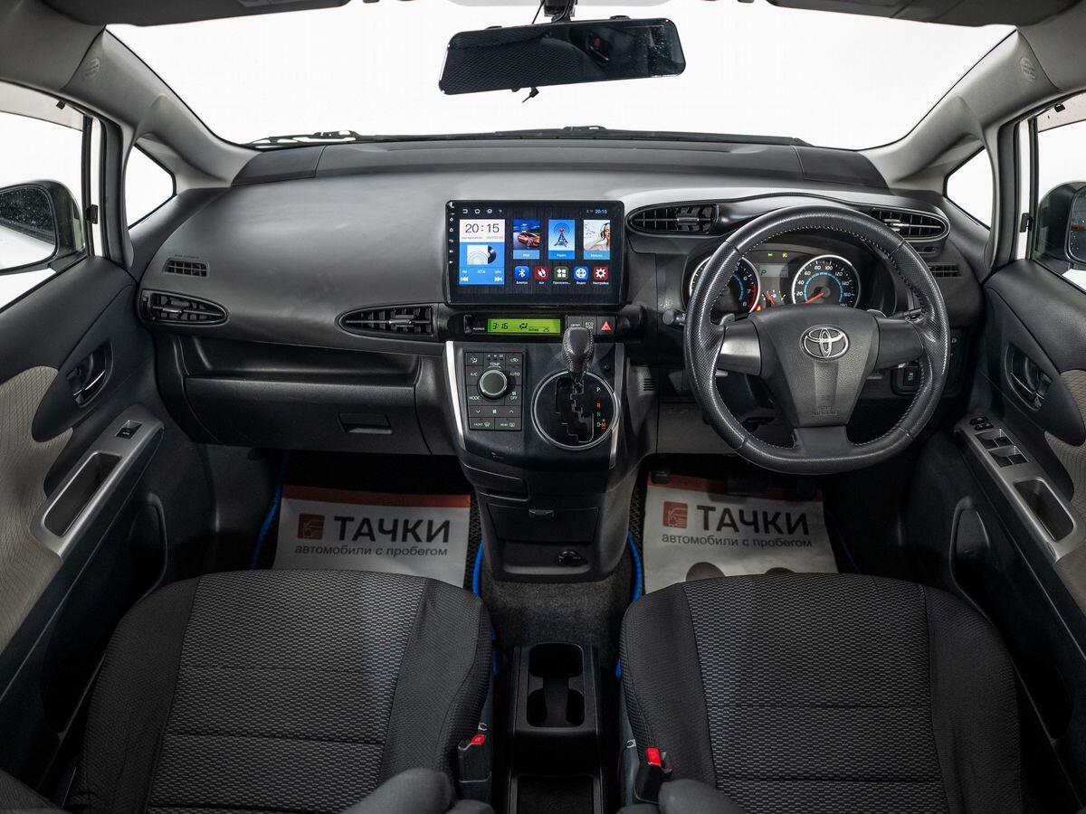 Toyota Wish 2010 - фото автомобиля
