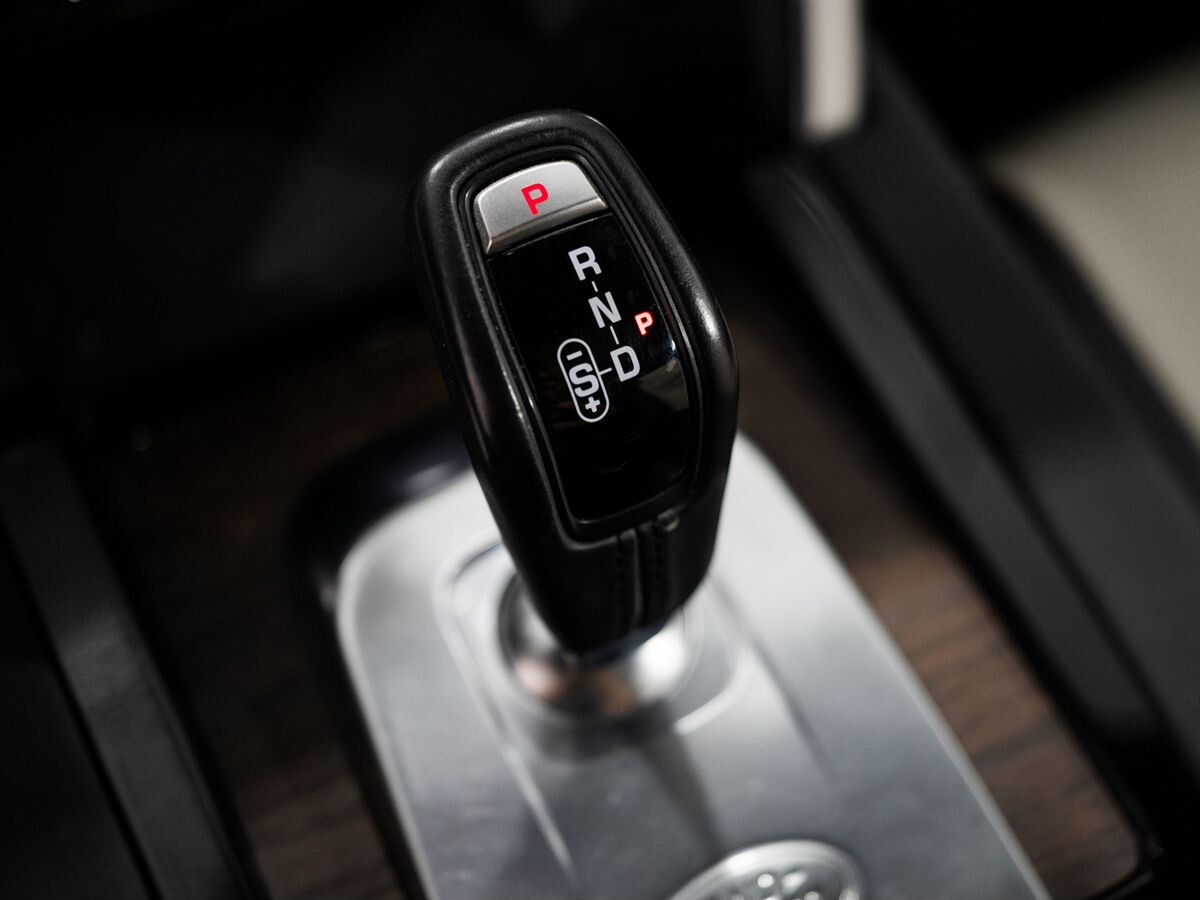 Land Rover Discovery Sport 2021 - фото автомобиля