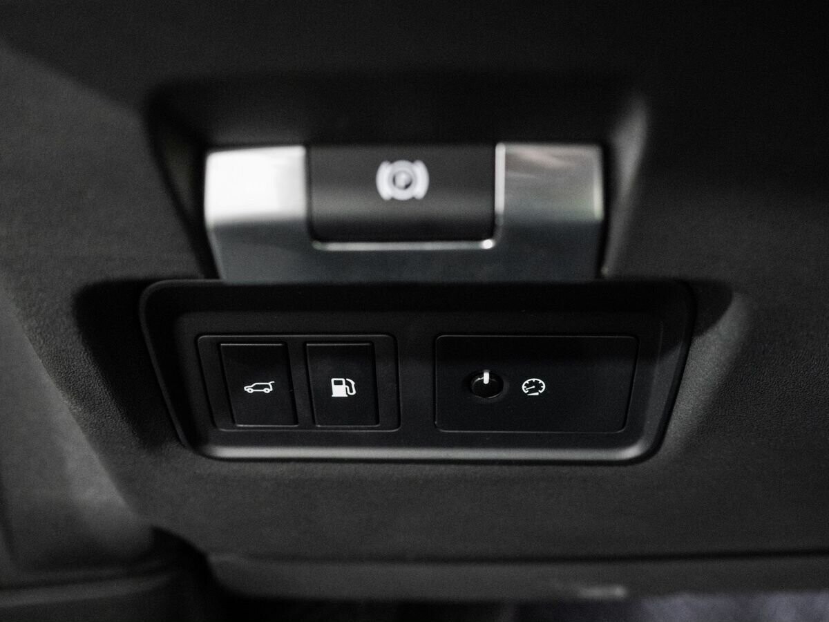 Land Rover Discovery Sport 2021 - фото автомобиля