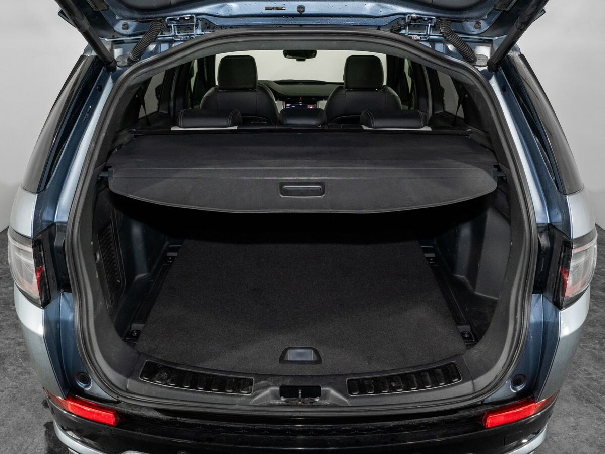 Land Rover Discovery Sport 2021 - фото автомобиля