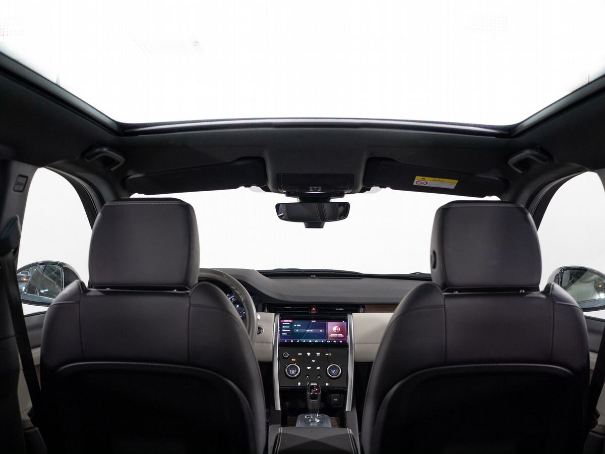 Land Rover Discovery Sport 2021 - фото автомобиля