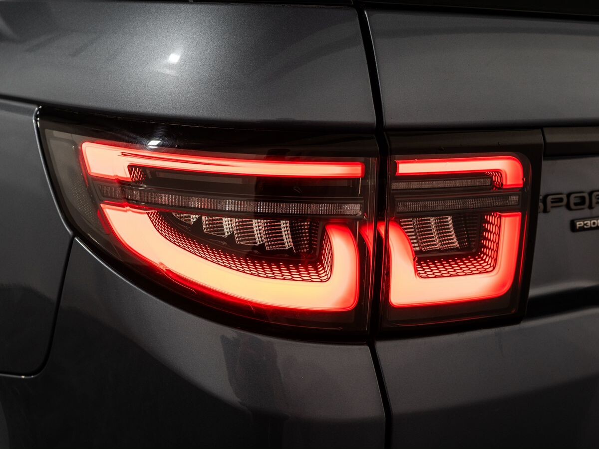 Land Rover Discovery Sport 2021 - фото автомобиля