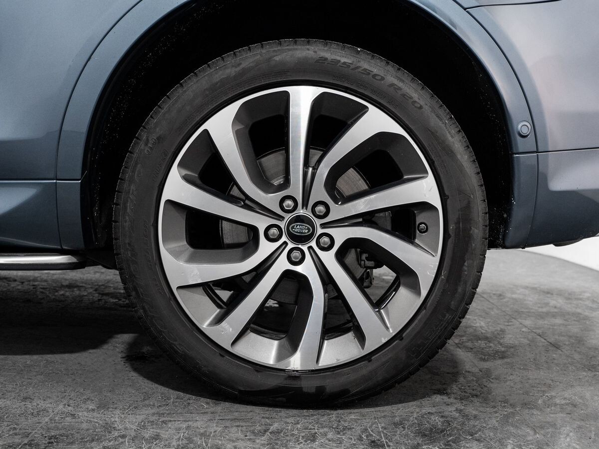 Land Rover Discovery Sport 2021 - фото автомобиля
